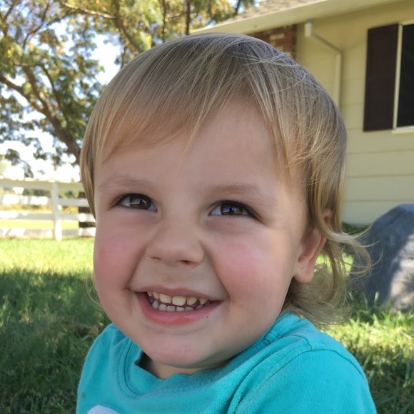 Meet your Posher, April - Picture 1 of 1